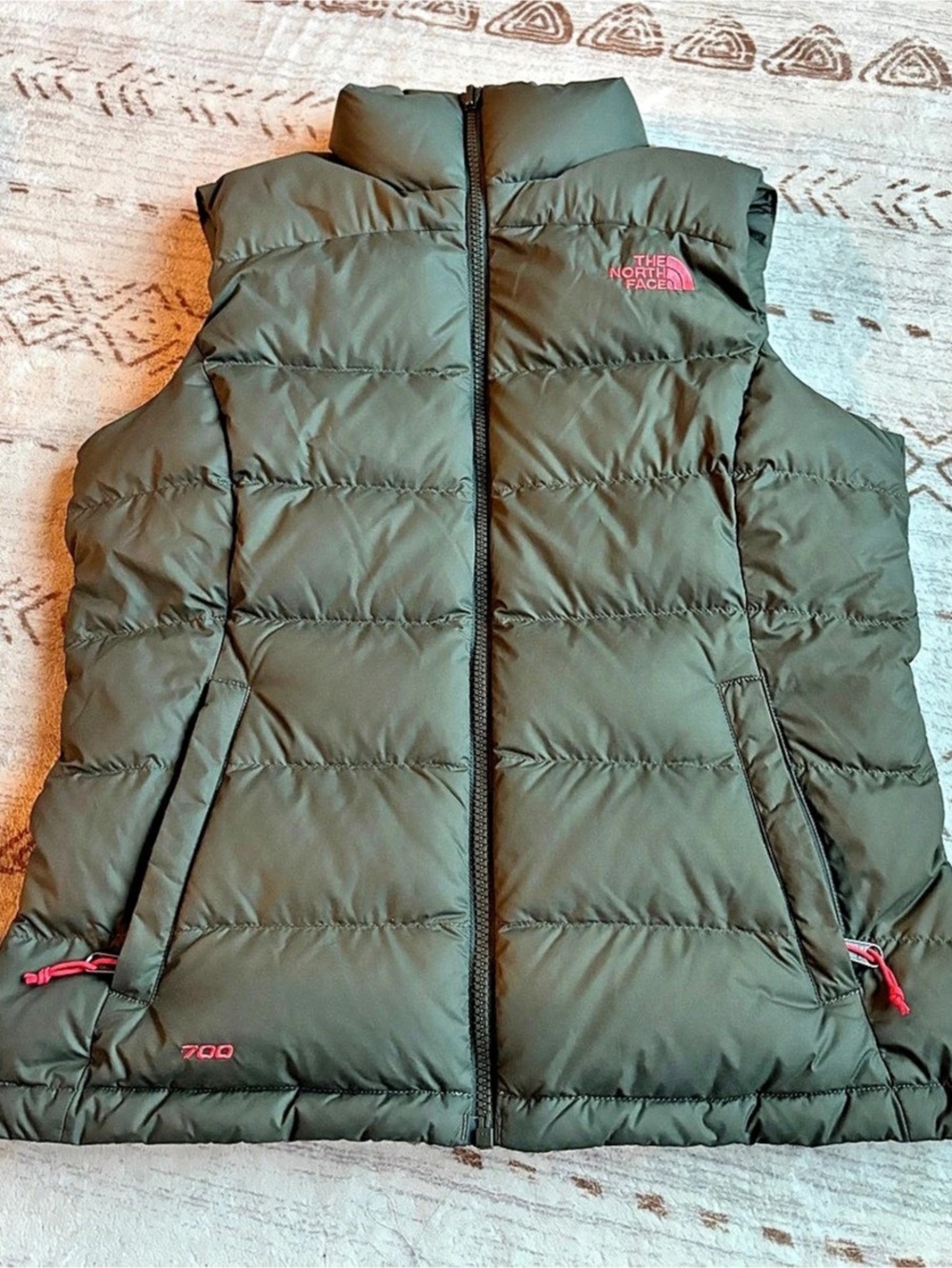 The North Face 700 Nuptse Down Vest Women'Small Green & coral Size Small
